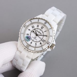 샤넬 J12 시계 화이트 아라비아 숫자 오토메틱 33mm