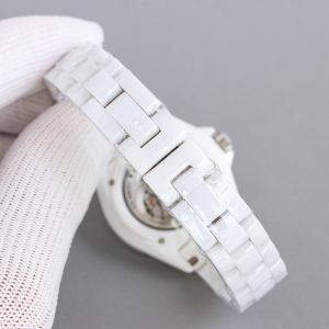 샤넬 J12 시계 화이트 아라비아 숫자 오토메틱 33mm - 이미지 9