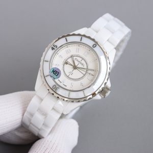 샤넬 J12 시계 화이트 아라비아 오토메틱 33mm