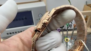 Patek Philippe Nautilus 5712/1R Chocolate Dial Rose 40mm - 이미지 6