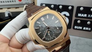 Alternative view of Patek Philippe Nautilus Moon Phase Rose Gold 5712R-001