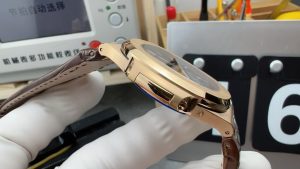 Patek Philippe Nautilus Moon Phase Rose Gold 5712R-001 - 이미지 7