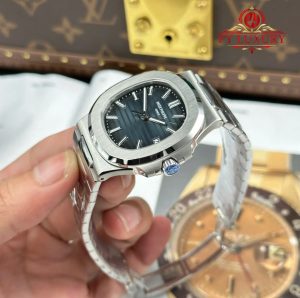 Patek Philippe Nautilus 5711/1A-010 Blue Dial 40mm - 이미지 4