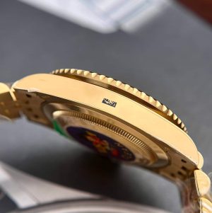 Rolex GMT-Master II Black Dial 126711 - 이미지 8