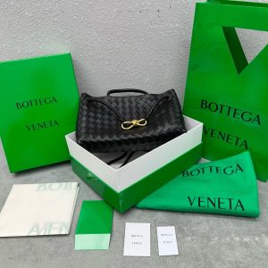 보테가베네타 E/W 안디아모 766010 폰단트