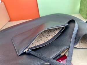구찌 B 미디엄 숄더백 815924-3 - 이미지 9