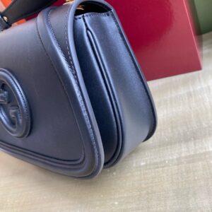 구찌 여성 블론디 스몰 탑 핸들백 815714-4 - 이미지 6