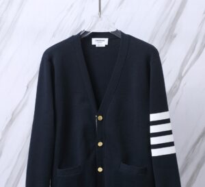 톰브라운 가디건 25FW M54 - 이미지 4