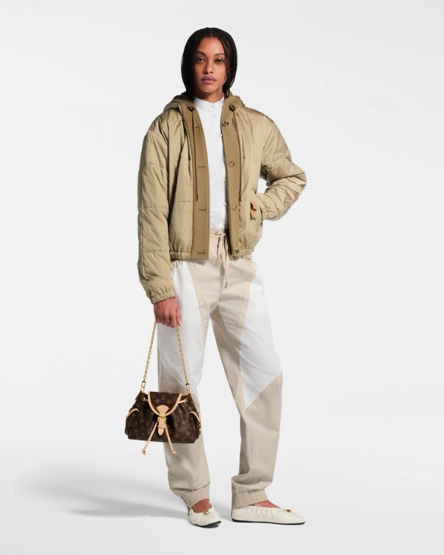 루이비* 여성 패딩 후드 25FW RA1201 - 이미지 4