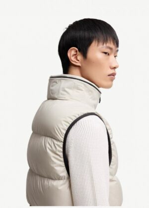 몽클레어 패딩 베스트 25FW 66ST411 - 이미지 6