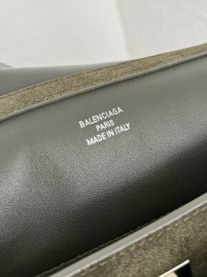 발렌시아가 로데오 핸드백 라지 7897442 카키 스웨이드 - 이미지 8