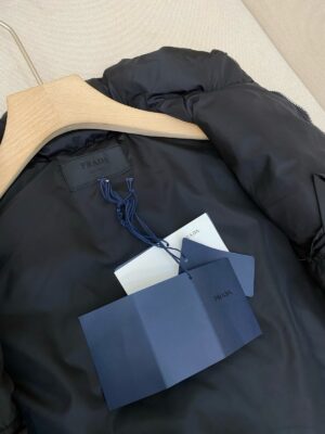 프라다 패딩 베스트 25FW 66ST482-2 - 이미지 7