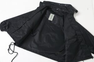 발렌시아가 바람막이 25FW 66ST490 - 이미지 3