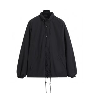 발렌시아가 바람막이 25FW 66ST495