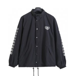 발렌시아가 바람막이 25FW 66ST497