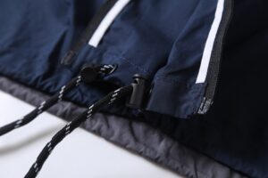 발렌시아가 바람막이 25FW 66ST506 - 이미지 4