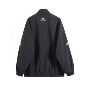 Alternative view of 발렌시아가 바람막이 25FW 66ST508