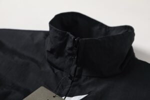 발렌시아가 바람막이 25FW 66ST510 - 이미지 6