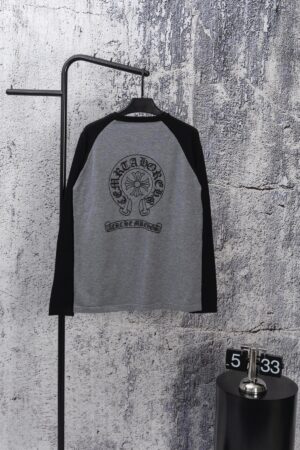 Alternative view of 크롬하츠 여성 티셔츠 25FW 66ST461
