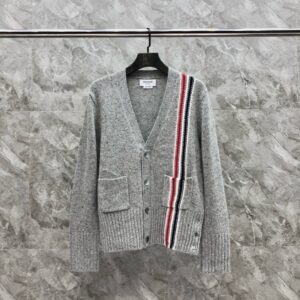 톰브라운 가디건 25FW 66ST540-2