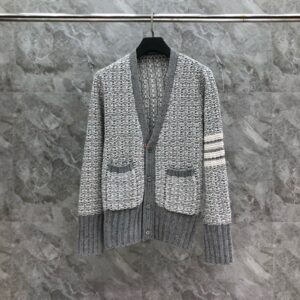 톰브라운 가디건 25FW 66ST546