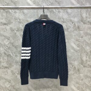 Alternative view of 톰브라운 가디건 25FW 66ST549