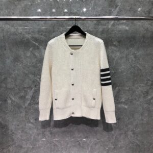 톰브라운 가디건 25FW 66ST551