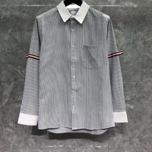 Alternative view of 톰브라운 셔츠 25FW 66ST552-2