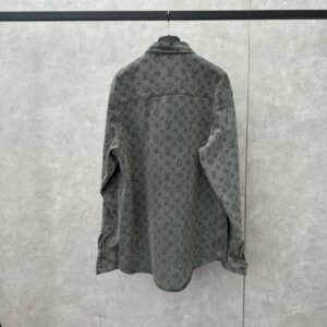 Alternative view of 루이비* 셔츠 25FW 66ST532