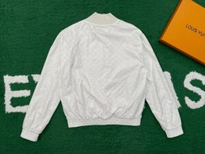 루이비* 리버시블 봄버 자켓 25FW RA1250 - 이미지 5