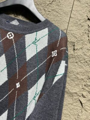 루이비* Nigo 아가일 자카드 울 스웨터 25FW 66ST562 - 이미지 6