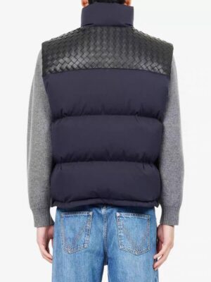 보테가베네타 하이넥 구스 다운 베스트 25FW RA1300 - 이미지 3