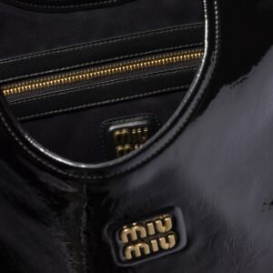 미우미우 아이비(IVY) 오일 왁스 가죽 숄더백 5BG231-2 - 이미지 4