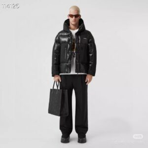 Alternative view of 버버리 로고 프린팅 후드 패딩 25FW SAD3104-3