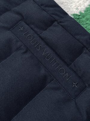루이비* 경량 허리 패딩 점퍼 25FW RA7384 - 이미지 10