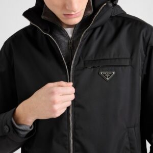 프라다 나일론 후드 숏자켓 25FW RA7386 - 이미지 4