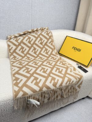 Alternative view of 펜디 FF 로고 울 캐시미어 머플러 숄 VI3259-5