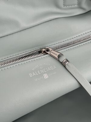 발렌시아가 캐리 미디엄 볼링백 8264252-4 - 이미지 6