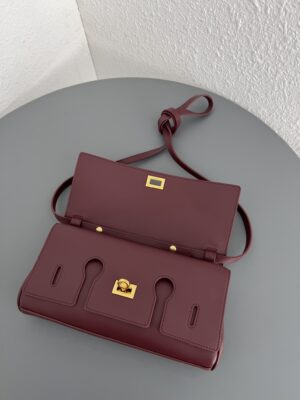 발렌시아가 스몰 벨 에어 클러치 스트랩 8349432-3 - 이미지 4