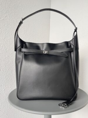 발렌세아가 벨 에어 호보 라지 숄더백 8057582