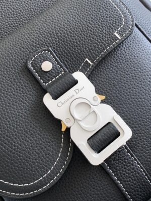 디* 새들(Saddle) 지퍼 백팩 1ADBA212YKK - 이미지 6