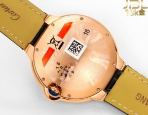 까르띠에 발롱 블루 드 까르띠에 워치 42mm WGBB0030-2 - 이미지 8