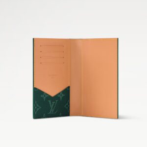 Alternative view of 루이비* 패스포트 커버 M26836