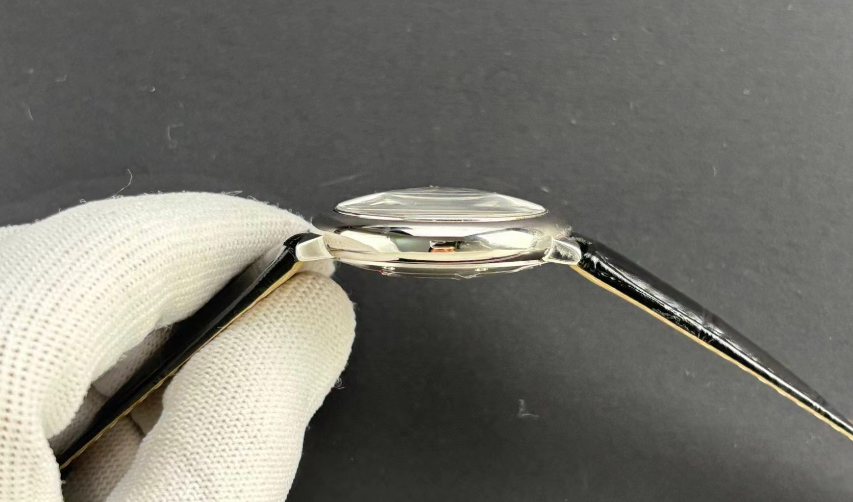 까르띠에 발롱 블루 워치 33mm 오토메틱 블랙 밴드 WSBB0030 - 이미지 8
