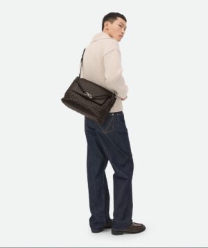 Alternative view of 보테가베네타 안디아모 메신저 807715 폰단트