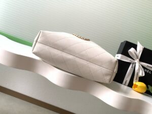 샤넬 26C 라지 호보백 AS5967-2 - 이미지 4