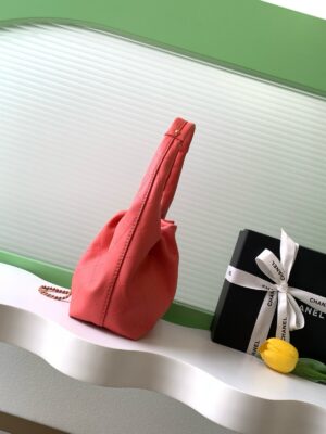 Alternative view of 샤넬 26C 스몰 호보백 AS5976-4
