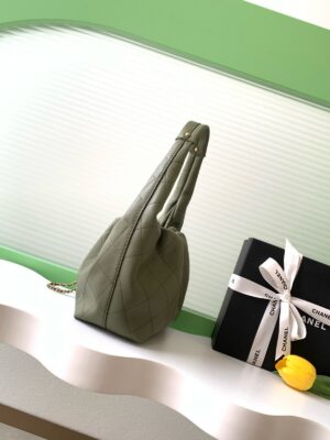 Alternative view of 샤넬 26C 스몰 호보백 AS5976-5