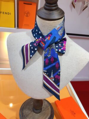 에르메스 트윌리 쁘띠 방도 스카프 PHMS20112-2 - 이미지 7