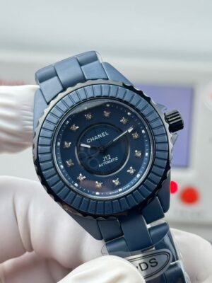 샤넬 J12 블루 세라믹 33mm 오토매틱 여성 워치 큐빅 다이얼 - 이미지 3